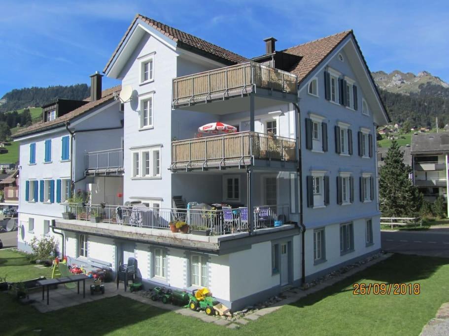 Dachwohnung Zentrum 언터워저 외부 사진
